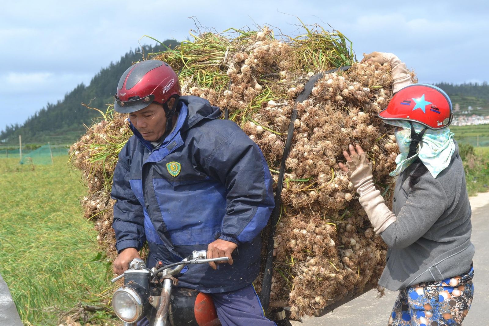 Phiên chợ hành tỏi độc nhất vô nhị ở Việt Nam